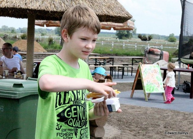 Urzędnicy swoim dzieciom (zdjęcia)