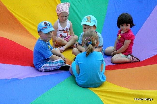 Urzędnicy swoim dzieciom (zdjęcia)