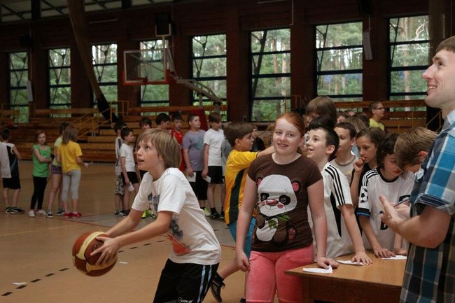 Dzień Sportu w SP 13 (zdjęcia)