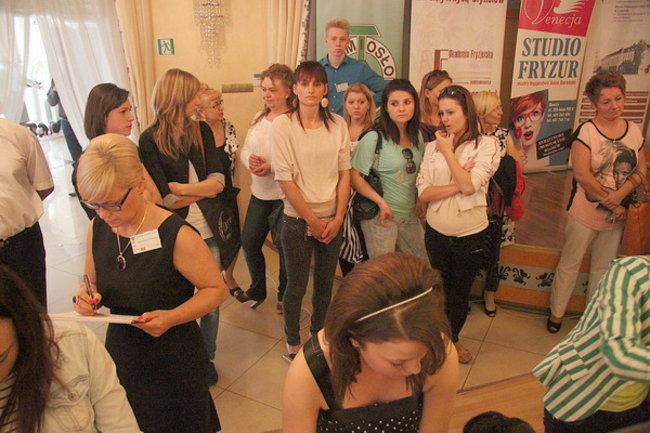 Jak czeszą uczennice (zdjęcia)