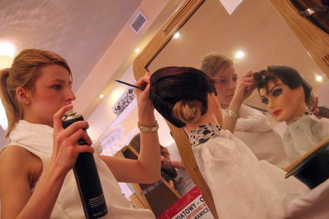 Jak czeszą uczennice (zdjęcia)