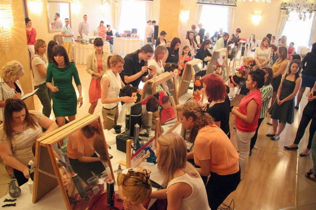 Jak czeszą uczennice (zdjęcia)