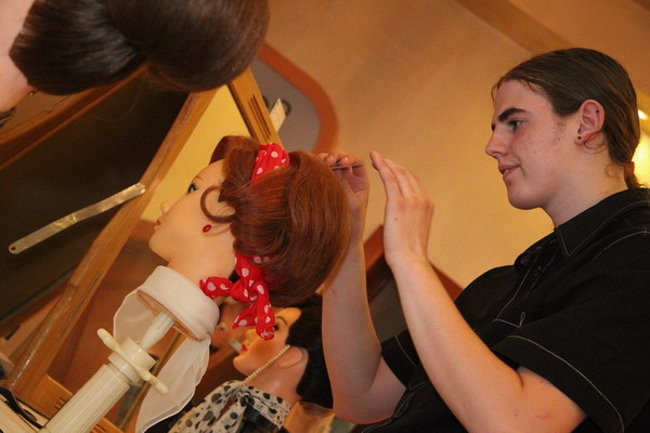 Jak czeszą uczennice (zdjęcia)