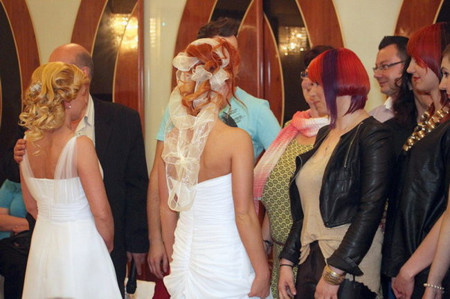 Jak czeszą uczennice (zdjęcia)