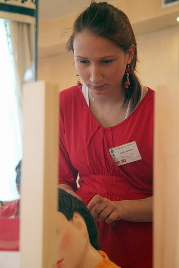 Jak czeszą uczennice (zdjęcia)