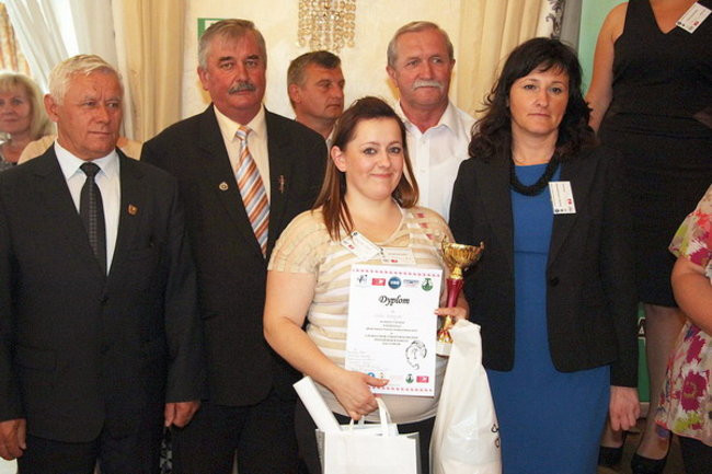 Jak czeszą uczennice (zdjęcia)