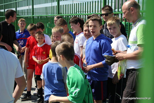 Turniej ministrantów na Orliku w Rydzynie (dźwięk i zdjęcia)