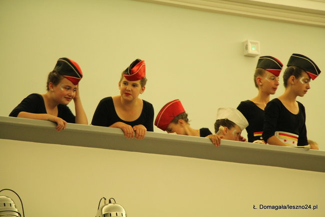 Mażoretki wystąpiły w MOK-u (wideo i zdjęcia)