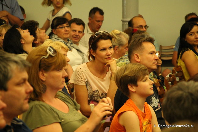 Mażoretki wystąpiły w MOK-u (wideo i zdjęcia)