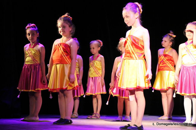 Mażoretki wystąpiły w MOK-u (wideo i zdjęcia)