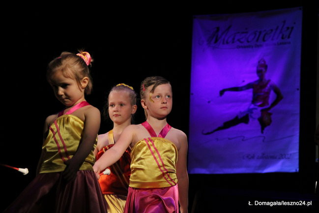 Mażoretki wystąpiły w MOK-u (wideo i zdjęcia)
