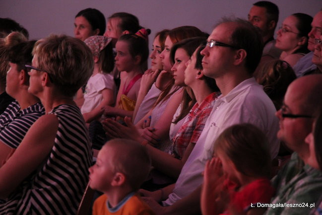 Mażoretki wystąpiły w MOK-u (wideo i zdjęcia)
