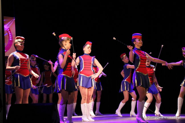 Mażoretki wystąpiły w MOK-u (wideo i zdjęcia)