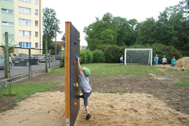 Plac zabaw jak nowy (zdjęcia)