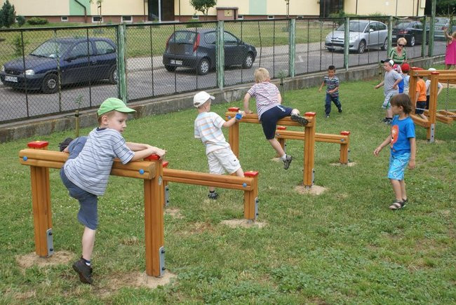 Plac zabaw jak nowy (zdjęcia)