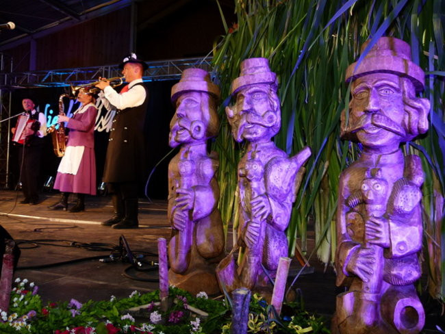 Wianki na ludowo (zdjęcia)