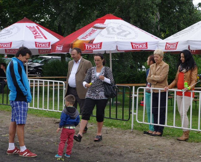 Kolorowo i wesoło powitali wakacje (zdjęcia)