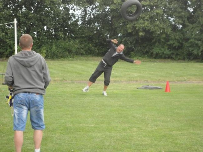 Kolorowo i wesoło powitali wakacje (zdjęcia)