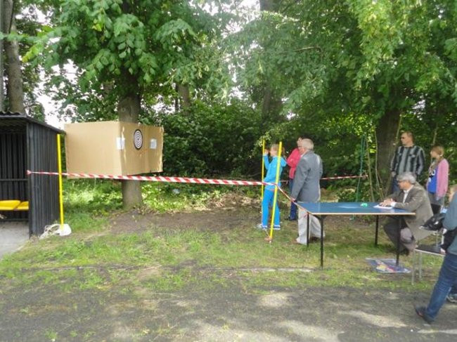 Kolorowo i wesoło powitali wakacje (zdjęcia)