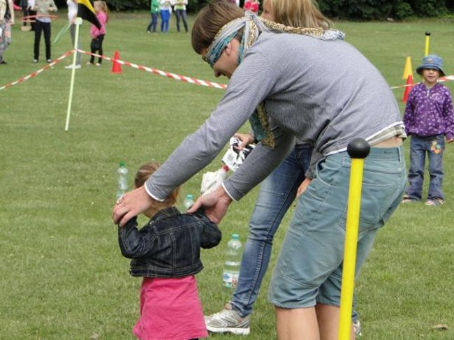 Kolorowo i wesoło powitali wakacje (zdjęcia)