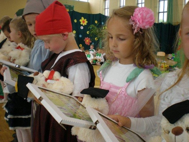 Pożegnanie z przedszkolem (zdjęcia)