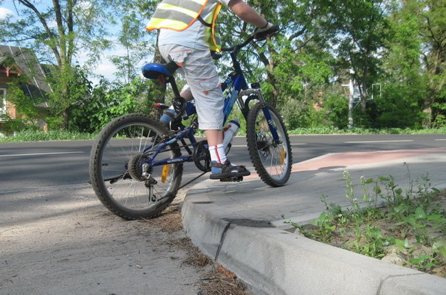 Ruszyła kampania przeciw wysokim krawężnikom