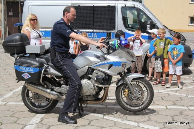 Wakacje na komendzie (zdjęcia)