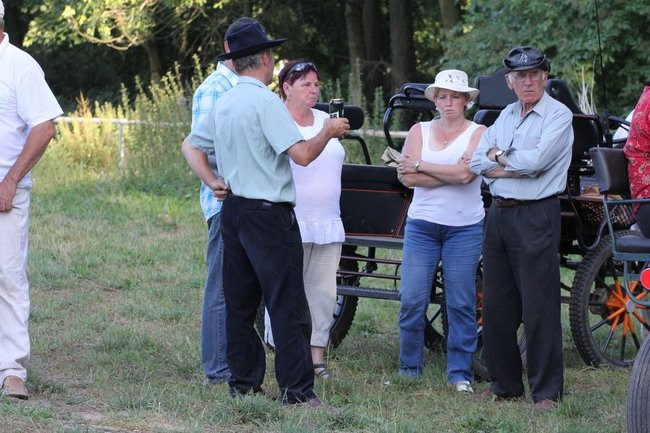 Piknik konny w Jeziorkach (zdjęcia)