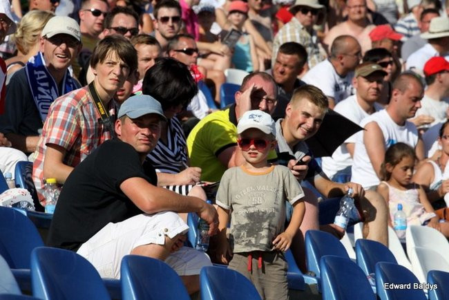 Kibice robią najazd na Gniezno (zdjęcia)