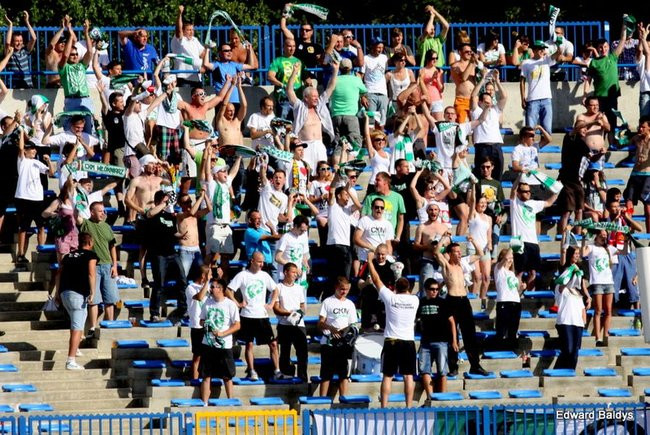 Kibice robią najazd na Gniezno (zdjęcia)