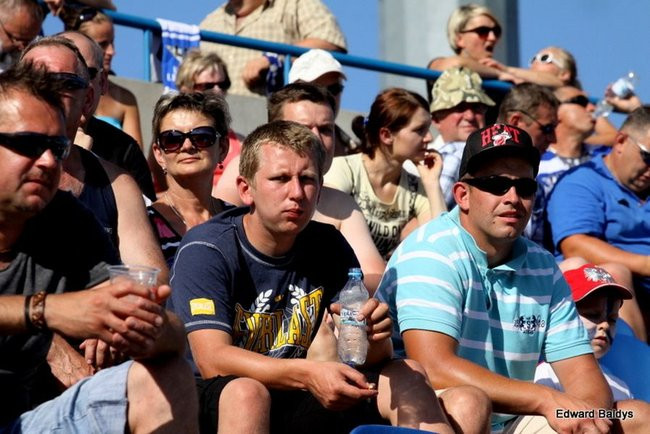 Kibice robią najazd na Gniezno (zdjęcia)