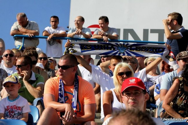 Kibice robią najazd na Gniezno (zdjęcia)