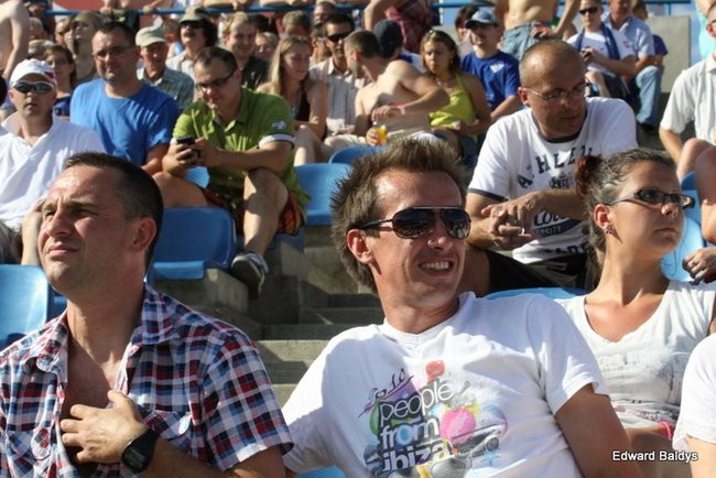 Kibice robią najazd na Gniezno (zdjęcia)