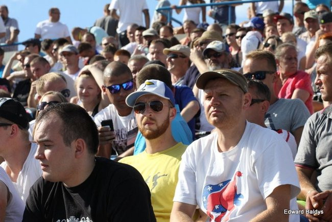 Kibice robią najazd na Gniezno (zdjęcia)