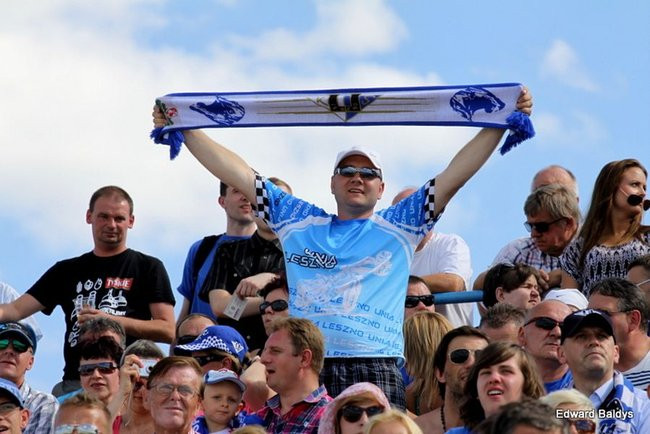 Kibice robią najazd na Gniezno (zdjęcia)