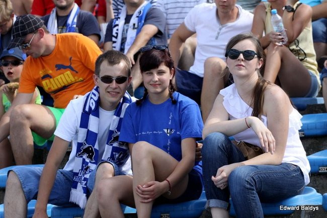 Kibice robią najazd na Gniezno (zdjęcia)