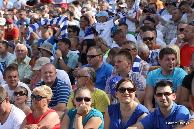 Kibice robią najazd na Gniezno (zdjęcia)