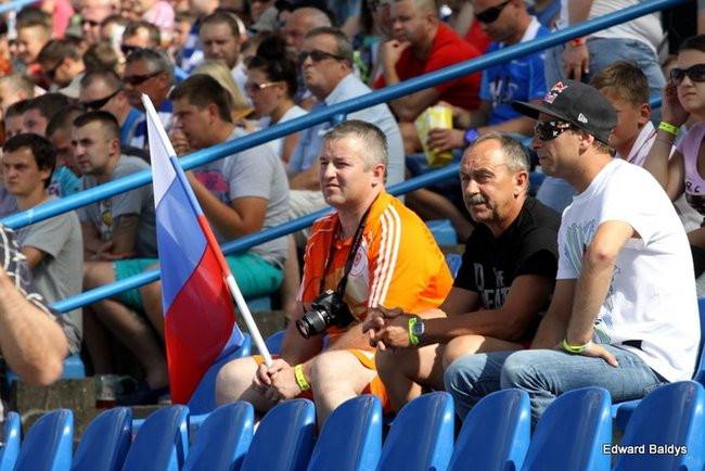 Kibice robią najazd na Gniezno (zdjęcia)