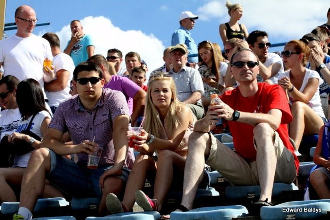 Kibice robią najazd na Gniezno (zdjęcia)