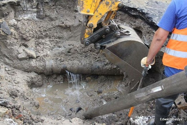 Nie było wody w części Leszna (zdjęcia)