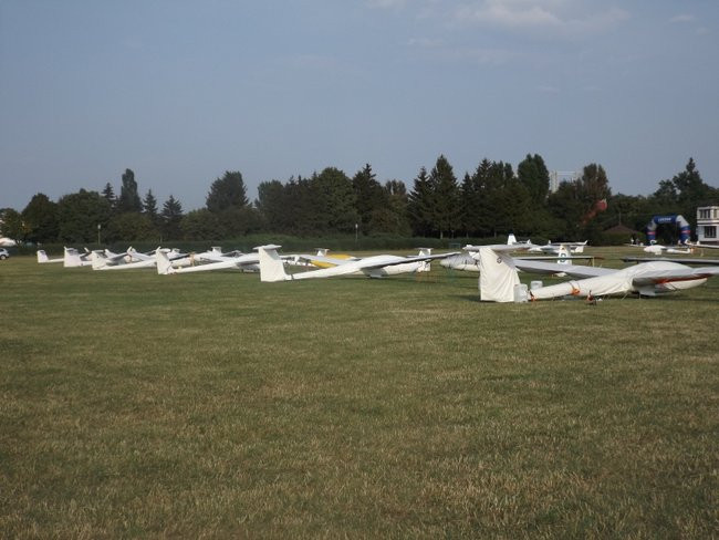 Leszno gości najlepszych szybowników (zdjęcia)