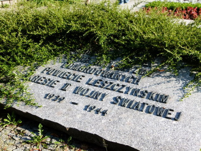 Sokoły zadbały o mogiły (zdjęcia)