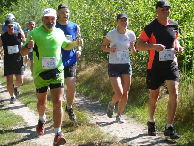 Koleżeńsko w cieniu bukowego lasu (zdjęcia)