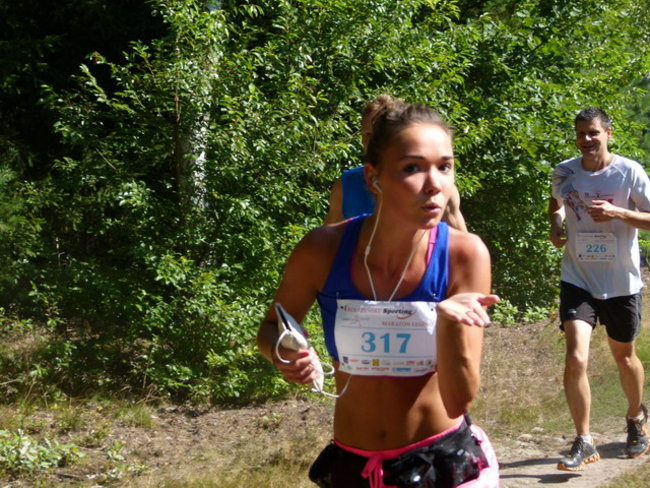 Koleżeńsko w cieniu bukowego lasu (zdjęcia)