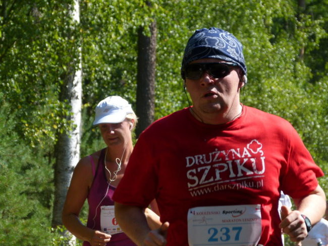 Koleżeńsko w cieniu bukowego lasu (zdjęcia)