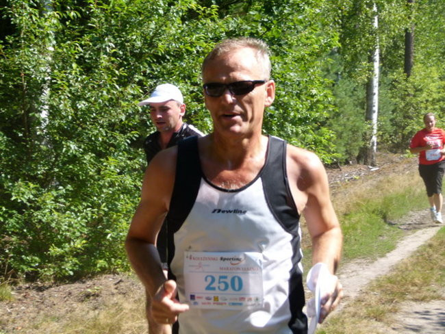 Koleżeńsko w cieniu bukowego lasu (zdjęcia)