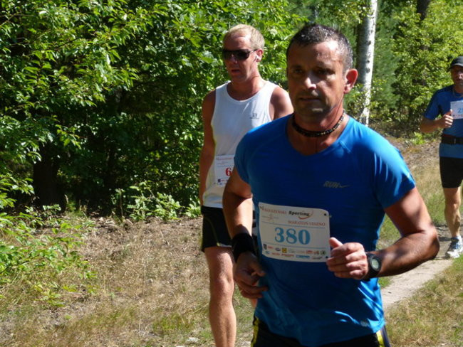 Koleżeńsko w cieniu bukowego lasu (zdjęcia)