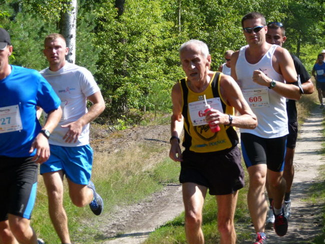 Koleżeńsko w cieniu bukowego lasu (zdjęcia)