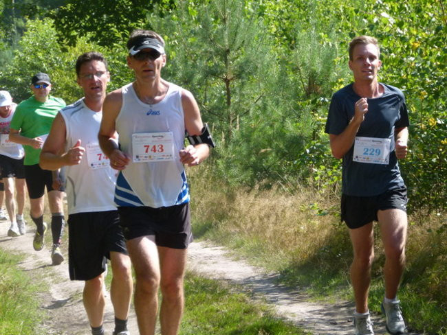 Koleżeńsko w cieniu bukowego lasu (zdjęcia)