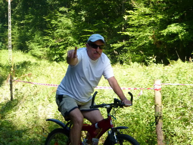 Koleżeńsko w cieniu bukowego lasu (zdjęcia)